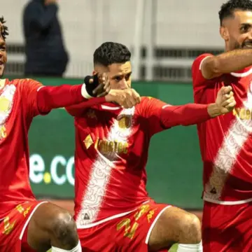 إصابة هداف شباب بلوزداد قبل أيام من لقاء الزمالك.. وبيان مرتقب للنادي